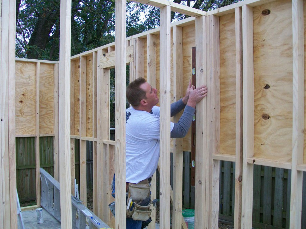 Image of CAM Contracting of Orlando, FL working on a home addition.